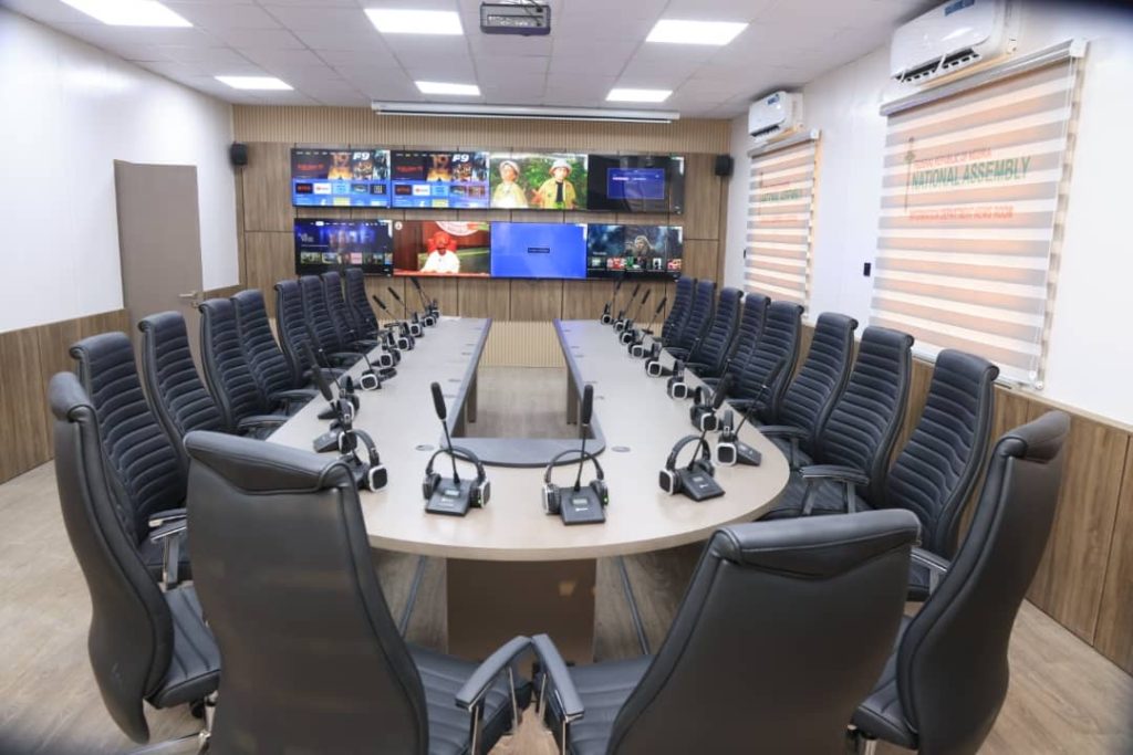 6f04c33c-1556-4532-9f13-3ad8d5ea79ec