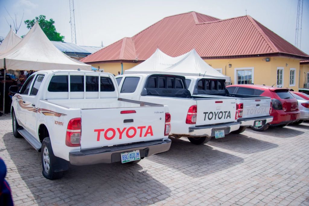 7a789b95-9dff-4c0e-888a-a739675e2221